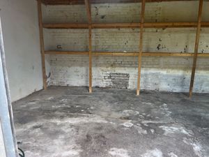 Photo 17- click for photo gallery